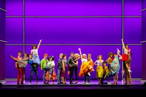 Al Politeama Rossetti si entra nel nuovo anno con “Grease”, le scatenate canzoni del musical segneranno i primi minuti del 2025: repliche il 31 dicembre alle 21.30 con brindisi e festa finali e l’1 gennaio alle ore 17.