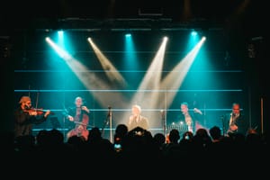 Dopo il successo del tour per i 25 anni di “Rospo” QUINTORIGO E JOHN DE LEO annunciano le prime date estive