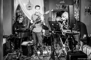 Concerto per la Pace con i GreenTea inFusion - al Piazzale Castelmonte (UD) - gio. 1 maggio 2025 h 11.00 - ingresso libero