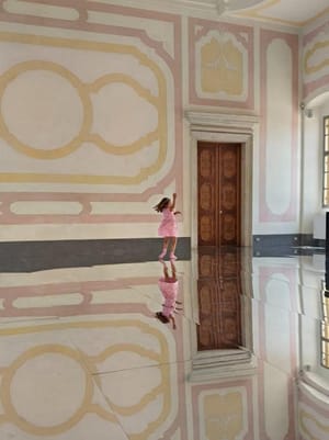 Villa Manin Oltre 2000 presenze solo nell'ultimo fine settimana di luglio e il primo weekend di agosto la mostra ARCHITETTURE TRASPARENTI prosegue fino al 26 ottobre