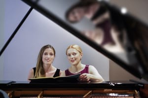 Domani martedì 12 e giovedì 14 agosto: Pasolini e Cappello con Martin e Battaglia Duo pianistico sorelle Gromoglasova omaggio al Novecento Carniarmonie