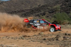 ROCAMBOLESCO POMERIGGIO NEL VENERDI’ DEL RALLY SAUDI ARABIA