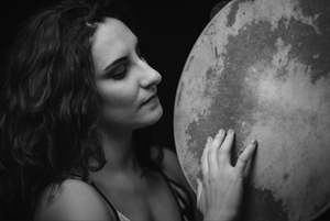 "RADICA live" di FRANCESCA INCUDINE domani 20 febbraio arriva a MILANO