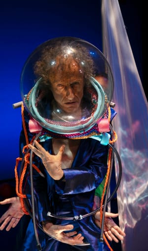 METADIETRO di Flavia Mastrella e Antonio Rezza dal 25 febbraio al 1 marzo al Teatro San Ferdinando