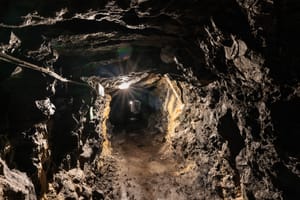 Friuli Venezia Giulia “underground”: un viaggio tra grotte, miniere e leggende che riaffiorano dalle profondità della terra