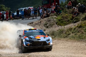 ALL'ACROPOLIS RALLY  NEUVILLE E OGIER GIA' IN FUGA