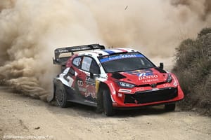 LA PRIMA GIORNATA DI GARA DEL RALLY ACROPOLIS E’ INIZIATA CON IL DUELLO FRA THIERRY NEUVILLE E SEBASTIEN OGIER