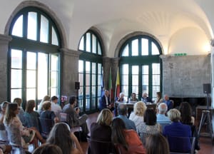 GRANDE SUCCESSO AL MASCHIO ANGIOINO DI NAPOLI PER LA PRESENTAZIONE DEL ROMANZO "PRIGIONE INCONSCIA" DI TANIA RENNELLA ED ELIO SABIA
