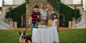 L'Estranea, la recensione del film di Paolo Strippoli