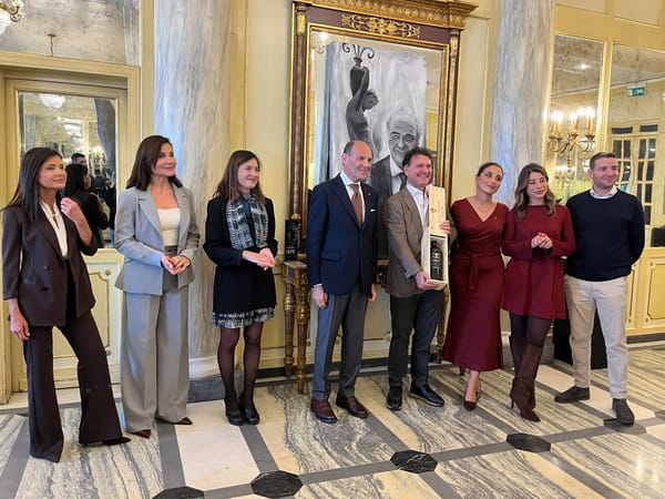 "Parthenope Syreni": a Napoli il finissage della mostra di Domenico Sepe nel segno di Francesco Avallone e del Grand Hotel Parker's