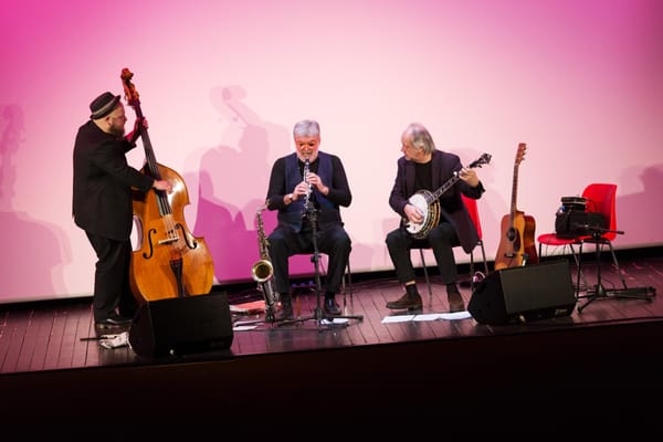 IL JAZZ DELLE ORIGINI ARRIVA IN CARNIA CON L’ENERGIA DEI DIXIELAD STUMBLERS TRIO