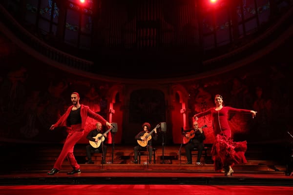 BARCELONA GUITAR TRIO & DANCE