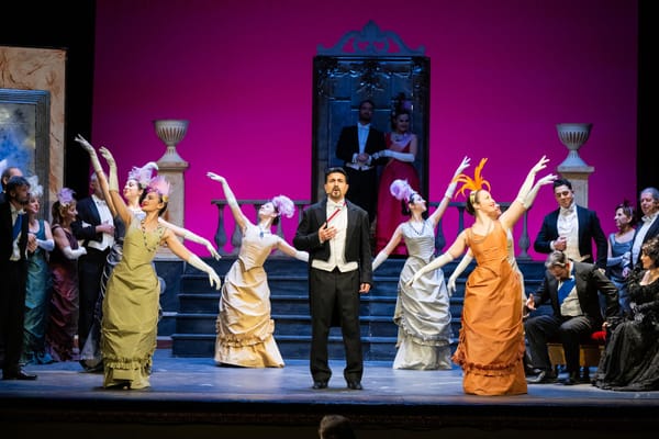 Domenica di Carnevale al  Teatro Nuovo Giovanni da Udine con "La vedova allegra", regina delle operette