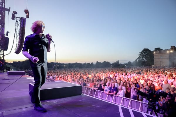 SIMPLY RED LIVE A VENEZIA IN PIAZZA SAN MARCO IL 25 GIUGNO 2027 CON TUTTI I GRANDI SUCCESSI DI OLTRE 40 ANNI DI CARRIERA